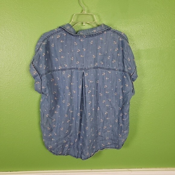 Sanctuary Women's Faded Pink Rose Button Up Drawstring Waist Chambray Top Sz L - Picture 6 of 8